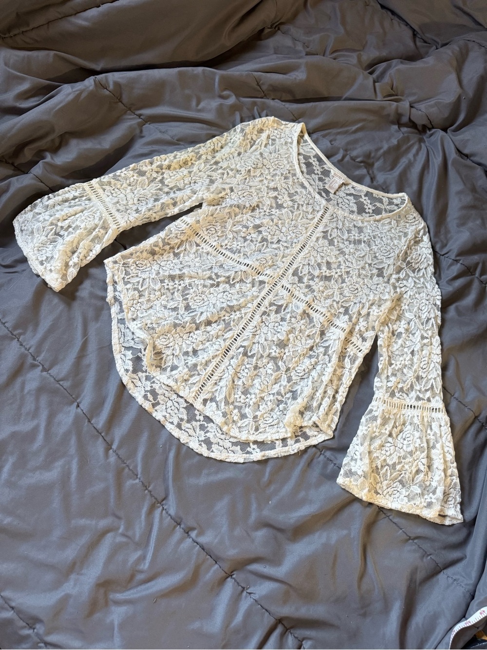 Floral Lace Bell Sleeve Boho Blouse